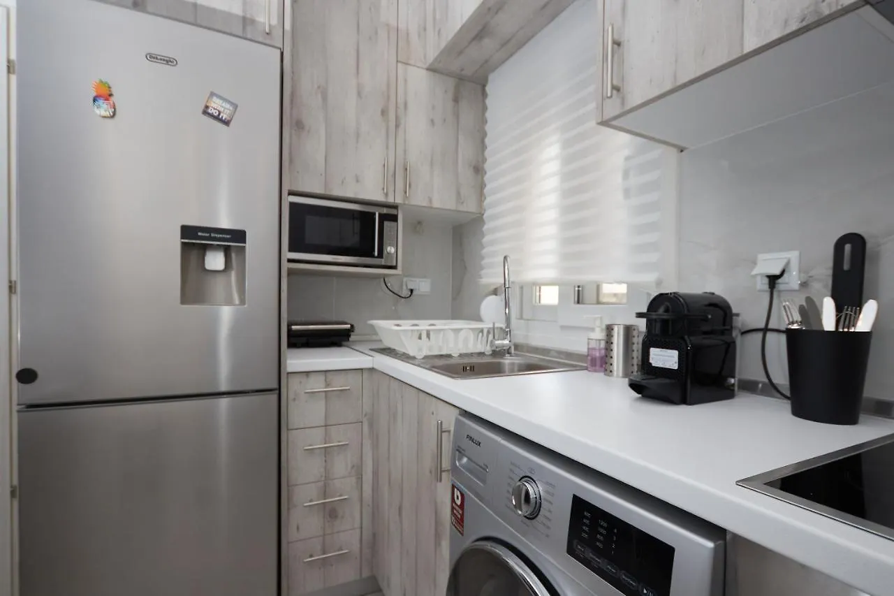 Azalea City Apartment - Vesta Philoxenia 테살로니키 0*,  그리스